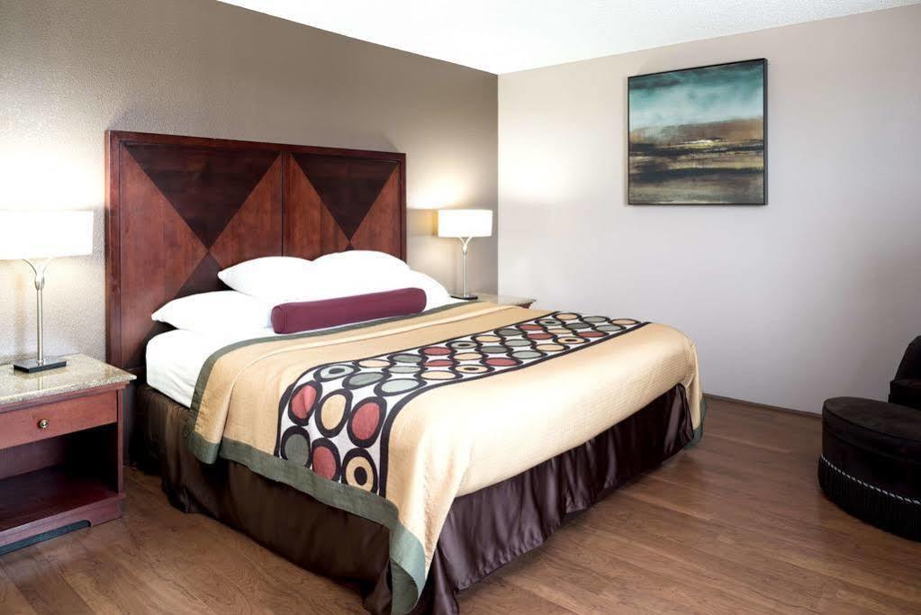 Hotel Super 8 By Wyndham Nampa Exterior foto