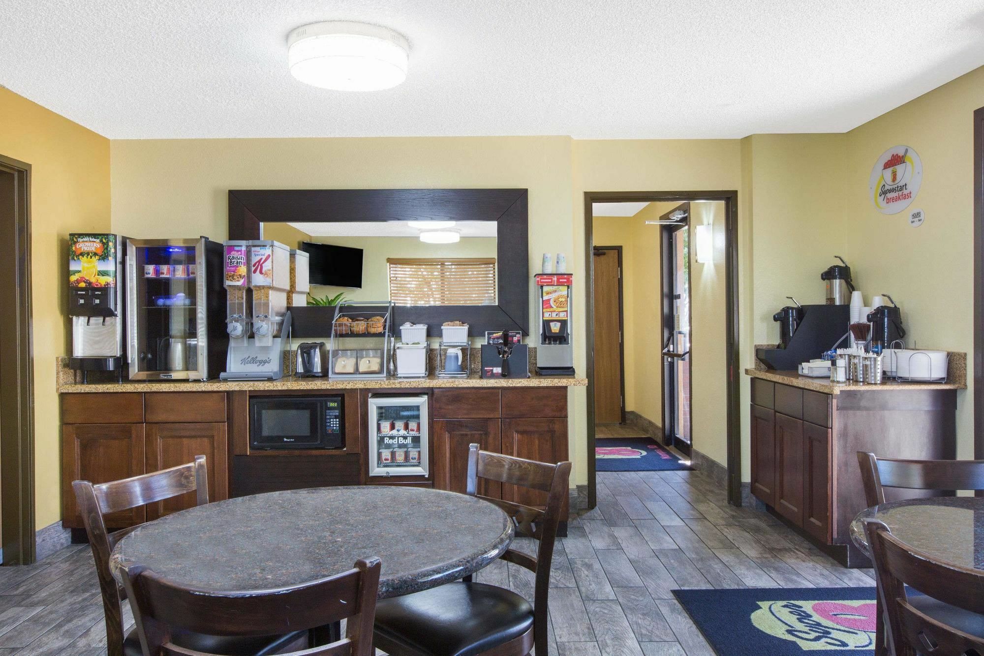 Hotel Super 8 By Wyndham Nampa Exterior foto